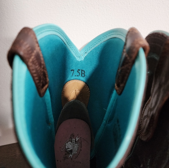 Ariat Women's Boots - Picture 5 of 8